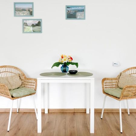 Lake Aluksne Studio Apartment Экстерьер фото